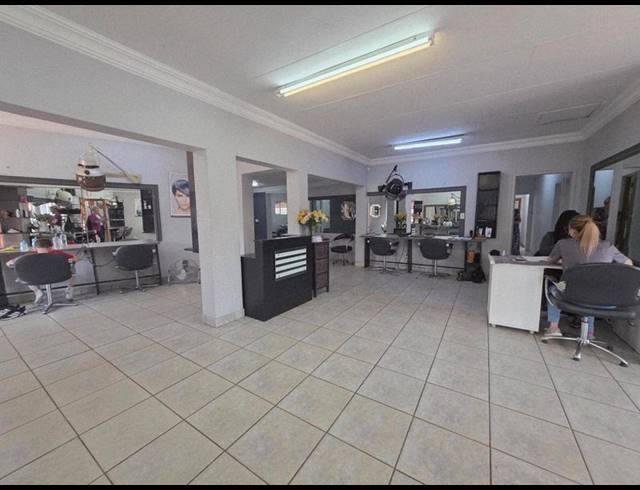 BUSINESS PROPERTY TO RENT IN GARSFONTEIN